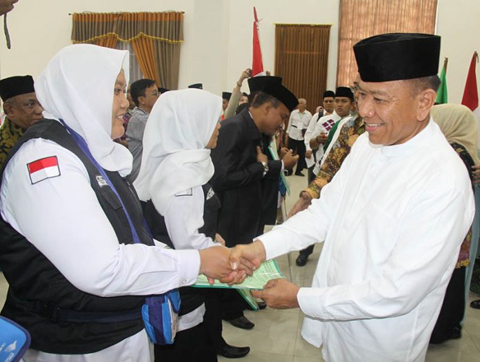 Jamaah Calhaj Kloter Pertama Embarkasi Medan Dilepas