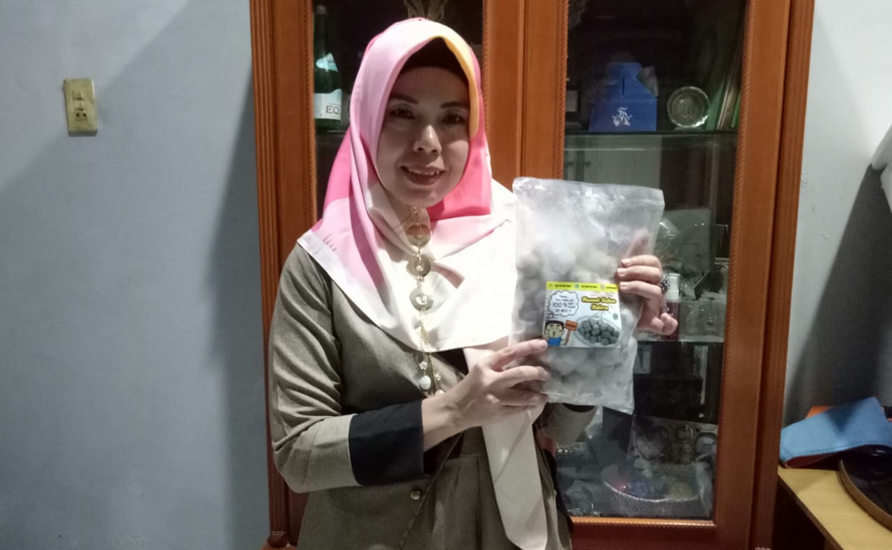  Syafrida Kembangkan Bisnis Bakso Fahira