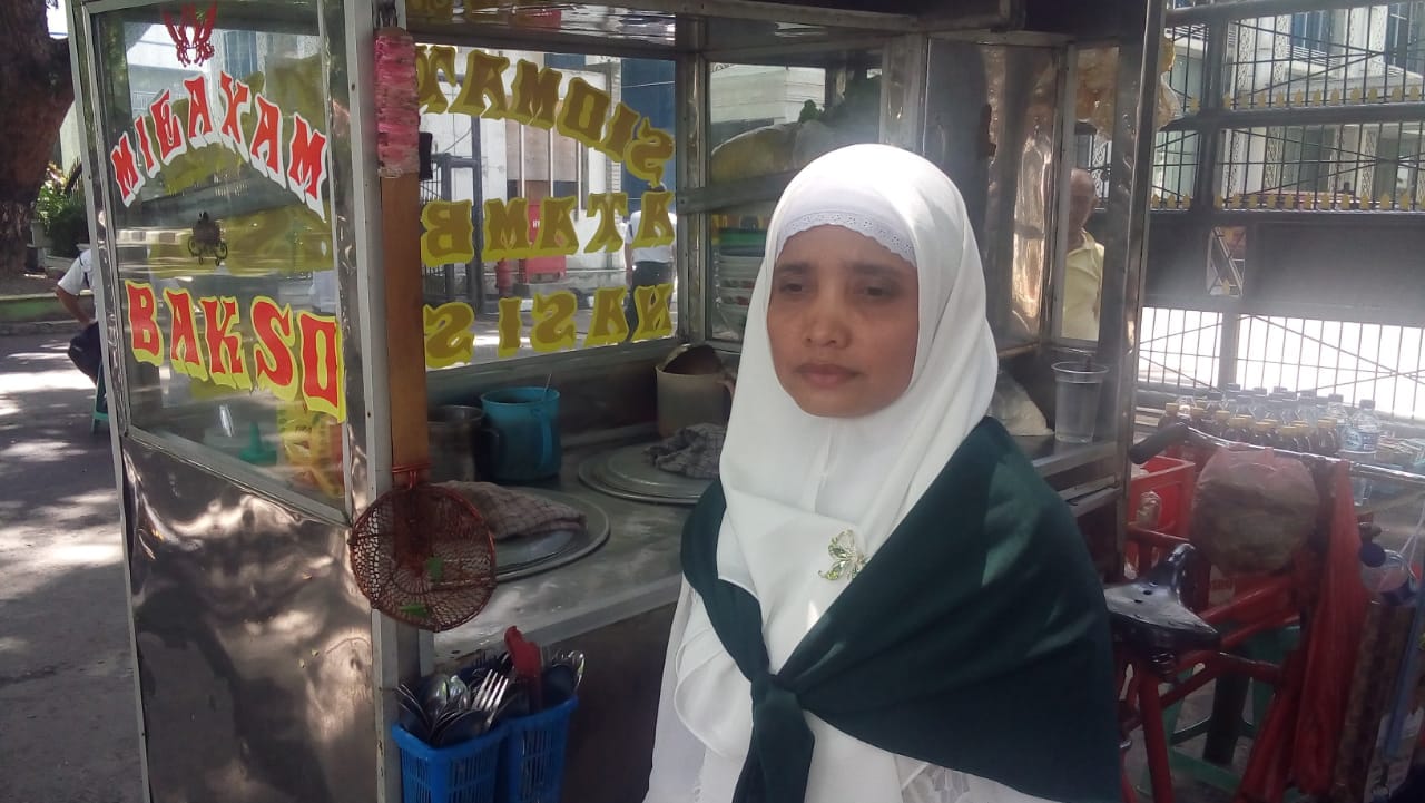 Mie Ayam Bisa Hantarkan Linda Berangkat Haji