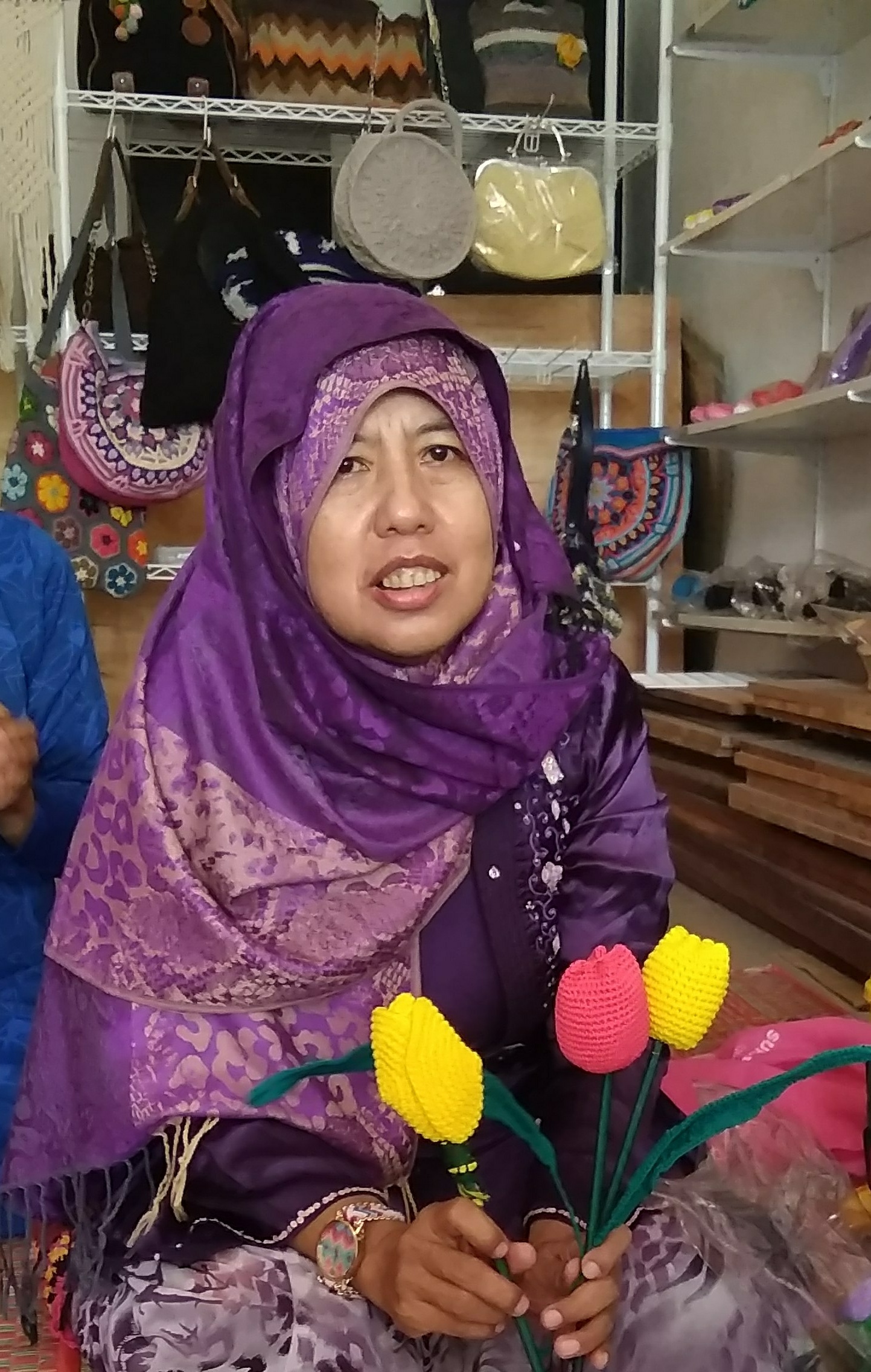 Wiken Astuti, Jaring Perempuan Punya Usaha