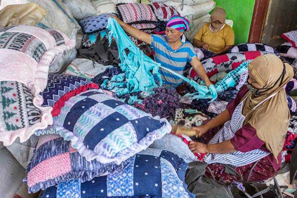 Perempuan Didorong Berani Berwirausaha
