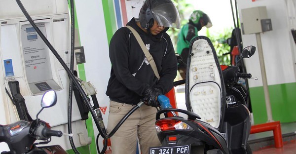 Pengusaha Sayangkan Sikap Ragu-ragu Jokowi soal Harga Premium