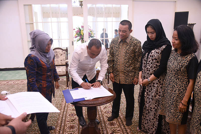  Gubsu dan REI Sumut Teken MoU Penyaluran CSR
