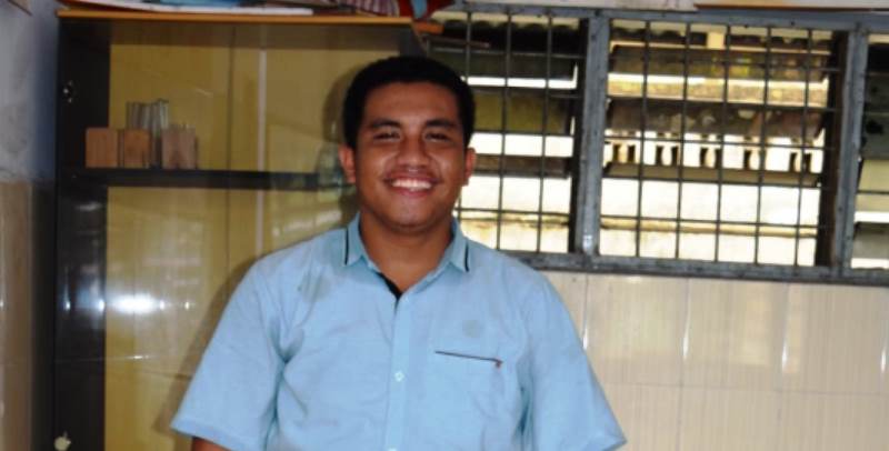 Tamat Sekolah, Pemuda 19 Tahun Ini Langsung Rintis Usaha Jual Alat Musik