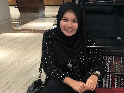 e Commerce Motivasi Laylan Hadirkan Fashion Simple dan Casual