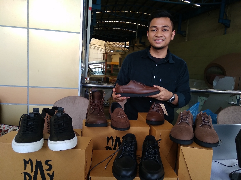 Manfaatkan Tehnologi, Yuda Hadirkan Sepatu Kulit Stylish