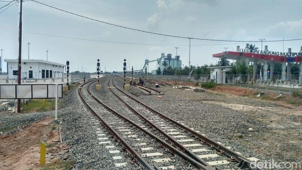 Pelabuhan Kuala Tanjung Terhubung Kereta Api dari Sei Mangkei